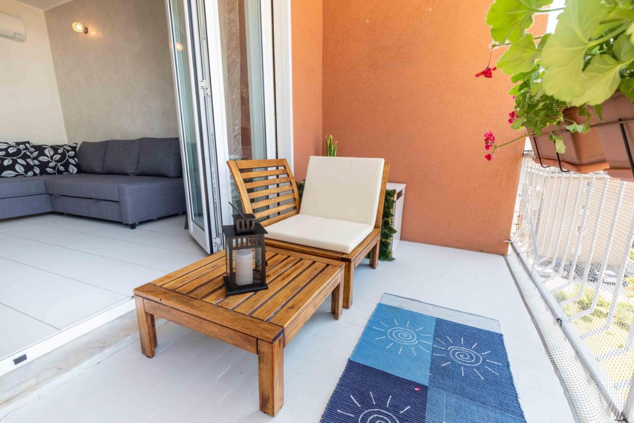 Terrazza Sul Lago - Open Space E Netflix Lecco Bagian luar foto